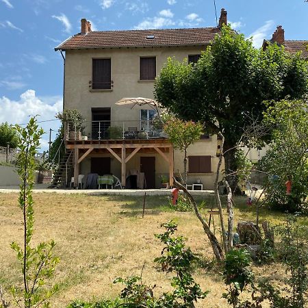 Charmant F1 avec terrasse et vue sur jardin arboré - fraicheur naturelle du rez de jardin - parking Bellerive-sur-Allier Extérieur photo